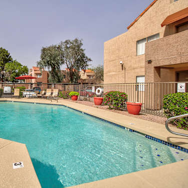 Desert Wind Apartments 4140 W Mcdowell Road Phoenix Az
