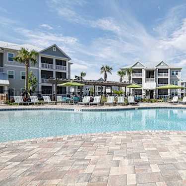 Governors Gate 1600 Governors Drive Pensacola Fl Apartments