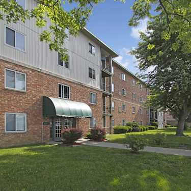 Mount Vernon Village Apartments 2650 West Market Street Lima