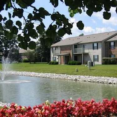 Gladden Farms 311 Country Ln Plainfield In Apartments For Rent Rent Com