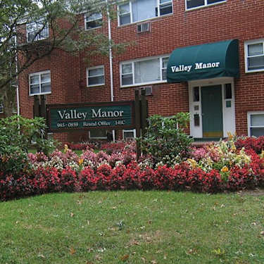 Greenfield Gardens 50 N Evergreen Road Edison Nj Apartments