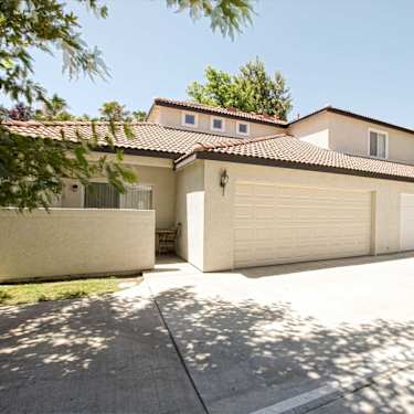 Liberty Park Apartments 2200 2329 Cullen Ct Bakersfield Ca Apartments For Rent Rent Com
