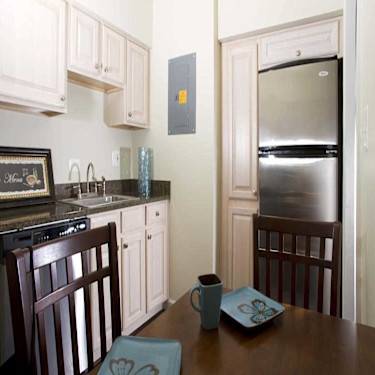 Towson Place Apartments A Student Community 7736 Greenview