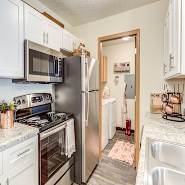 Traditions Bloomington 901 Valley View Cir Bloomington Il Apartments For Rent Rent Com