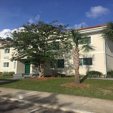 Taylor Apartments 131 E 15th St Apopka Fl Apartments For Rent