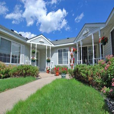 Carefree Cottages Of Maplewood 1801 Gervais Ave Maplewood Mn