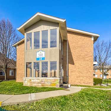 Serenity Manor 1123 North Edmondson Avenue Indianapolis In Apartments For Rent Rent Com