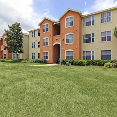 Villas At Lake Smart 4225 Vista Del Lago Drive Winter Haven Fl Apartments For Rent Rent Com