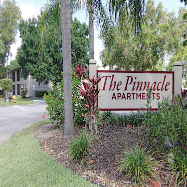 The Pinnacle 7131 Pinnacle Dr Fort Myers Fl Apartments For Rent Rent Com