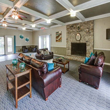 Woodlake Apartments Of Indianapolis 7401 Merganser Drive