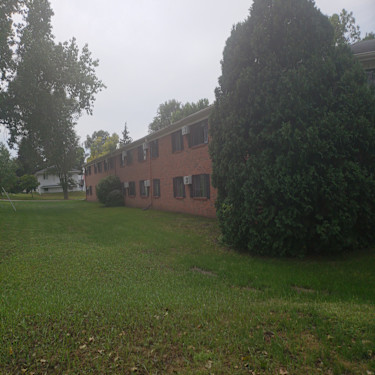 Williamsburg Apartments 527 13th St S Hudson Wi Apartments
