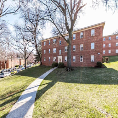 Cheverly Gardens 3554 55th Ave Hyattsville Md Apartments For Rent Rent Com