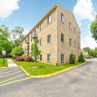 Westwood Apartments 411 Lafayette Rd Medina Oh Apartments For