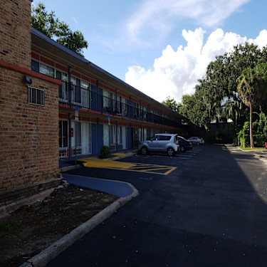 Maxwell Garden Apartments 4049 S Orange Blossom Trl Orlando Fl Apartments For Rent Rent Com