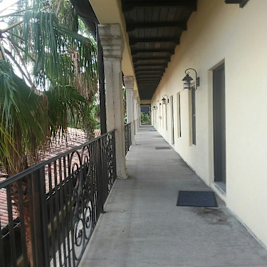 Hannibal Square 433 W New England Ave Winter Park Fl