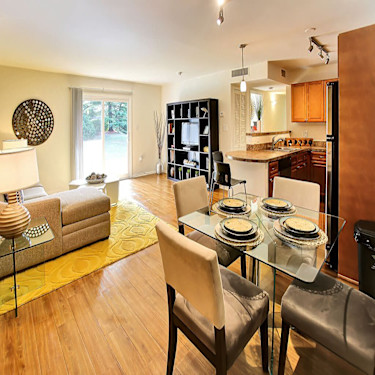 The Crest At Princeton Meadows 3217 Ravens Crest Dr Plainsboro Nj Apartments For Rent Rent Com