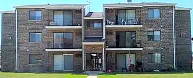 Crystal Tree Apartments For Rent Orland Park Il Rent Com