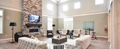 The District At Linworth 2427 W Dub Grnvl Rd Columbus Oh Apartments For Rent Rent Com