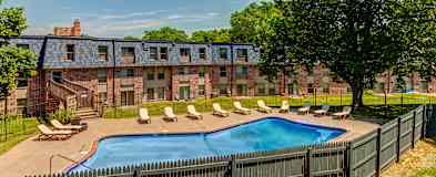 Bassett Creek Apartments For Rent Crystal Mn Rent Com
