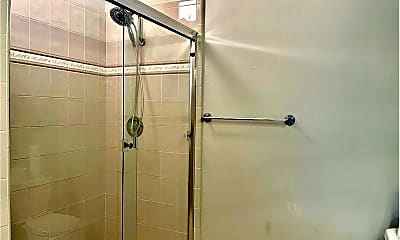 Bathroom, 9856 Watermill Cir, 2
