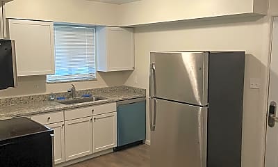 Kitchen, Room for Rent - Christian Park Home (id. 1125), 0