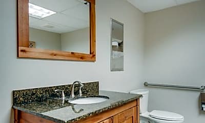 Bathroom, 320 2Nd Ave S - 226, 1