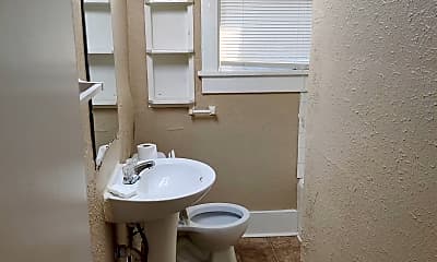 Bathroom, 770 N McNeil St, 1