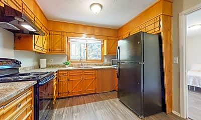 Kitchen, Room for Rent - Stonecrest Home (id. 1142), 0