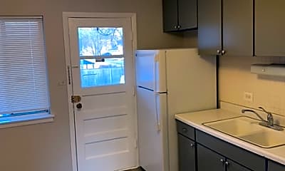 Kitchen, 2000 S 15th Ave, 1