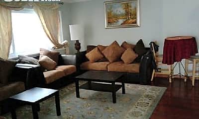 Living Room, 1721 Van Horne Ln, 0