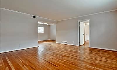 Living Room, 3660 Peachtree Rd NE #H1, 1
