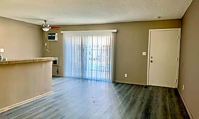Living Room, 686 Cottonwood Rd., 1