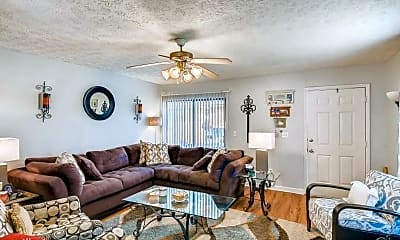 Living Room, 1606 Riverside Trail NE, 1