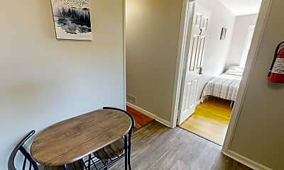 Room for Rent -  a 10 minute walk to transit stop, 0