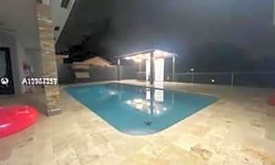 Pool, 3432 Hibiscus Pl, 2