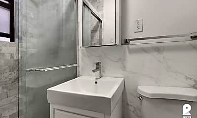 Bathroom, 137 W 137th St #2D, 2