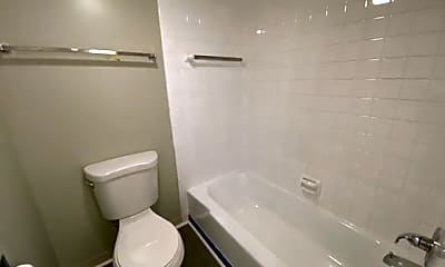 Bathroom, 720 W Michigan Ave, 2