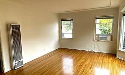 Living Room, 1411 Maple St, 1