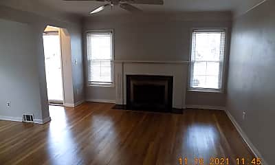 Living Room, 2736 Pembroke Rd, 1