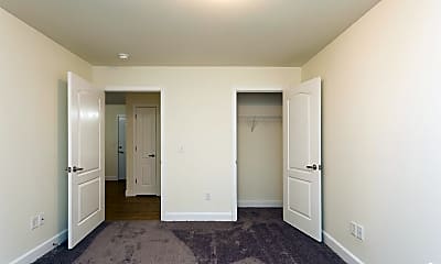Bedroom, 581 Livingston Ave, 1