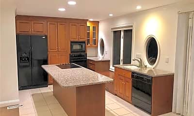 Kitchen, 6 Prospect Ct #CARRIAGE, 2