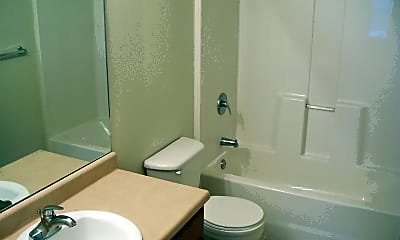 Bathroom, 170 Forest Lane, 2