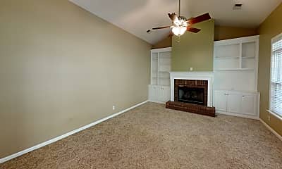 Living Room, 532 Scenic Oak Drive, 2