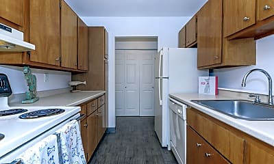 Kitchen, Groton Towers Place Apartments, 1