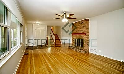 Living Room, 4221 Evansdale Rd, 1