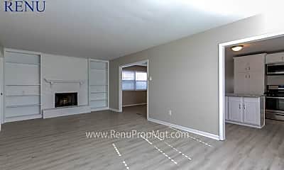 Living Room, 2850 N Routiers Ave, 1