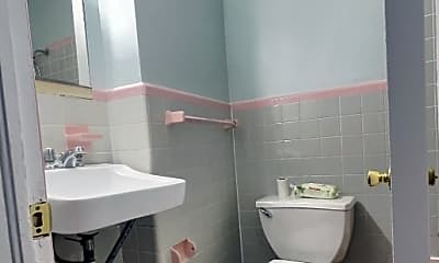 Bathroom, 21 N York St, 2
