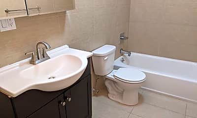 Bathroom, 919 Park Pl, 2