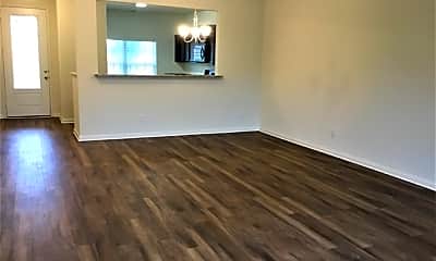 Living Room, 4905 Beaver Creek Avenue, 1