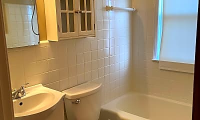 Bathroom, 1369 New York Ave, 2